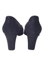 Load image into Gallery viewer, BRUNO MAGLI Black Textured Court Shoes (39)-Bruno Magli-The Freperie