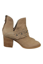Load image into Gallery viewer, NINE WEST Danbia Tan Brown Ankle Boots (6 M)-Nine West-The Freperie
