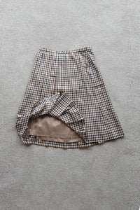 VINTAGE ACQUASCUTUM Signature Brown Checked Skirt (18)-Aquascutum-The Freperie