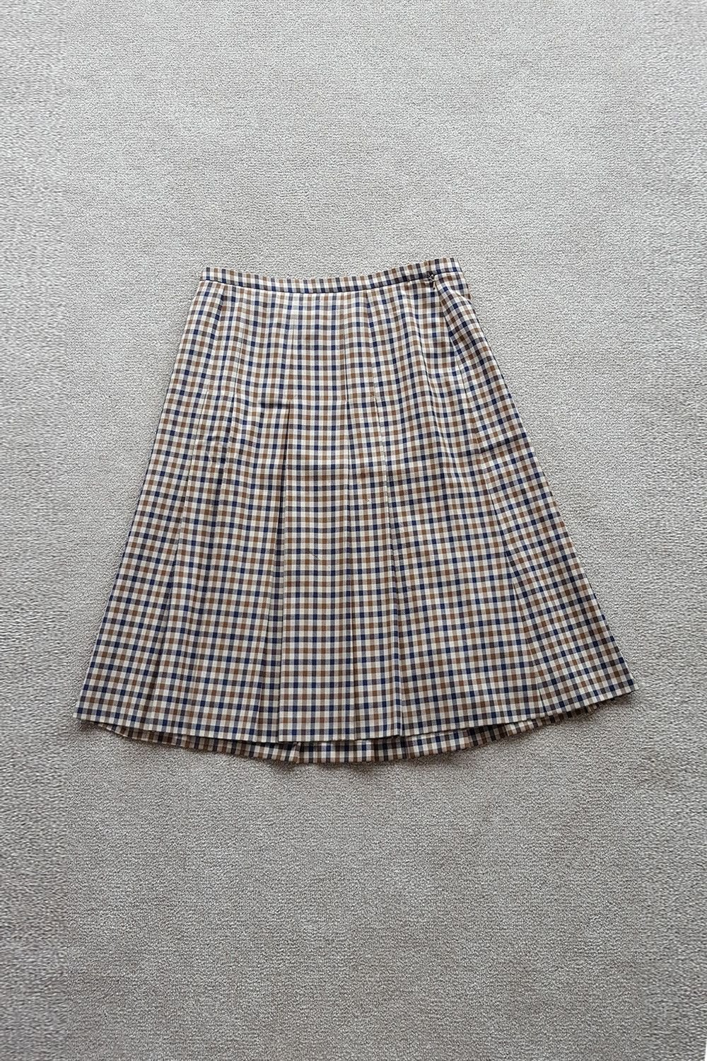 VINTAGE ACQUASCUTUM Signature Brown Checked Skirt (18)-Aquascutum-The Freperie