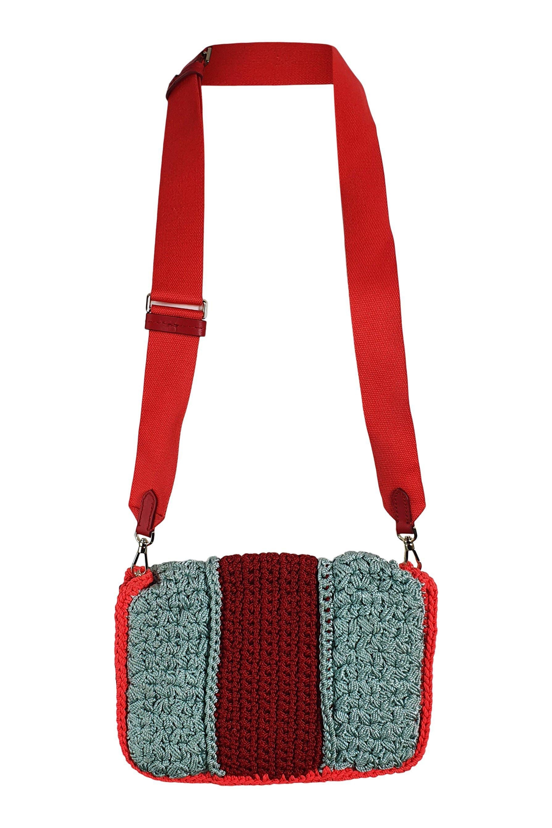 KATE SPADE New York Red Blue Knitted Spade Flower Crossbody Sample Bag (S)-The Freperie