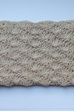 Load image into Gallery viewer, VINTAGE 1950s 1960s Microbeaded Shell Repeat Clutch Bag (M)-The Freperie
